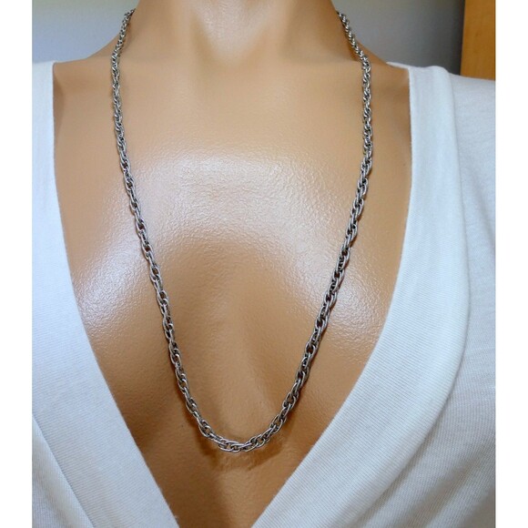 Monet Double Link Chain Textured  VTG Silver Tone 26" Necklace - Picture 2 of 6